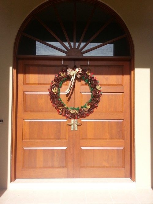 Split Chrismas Wreath for double doors